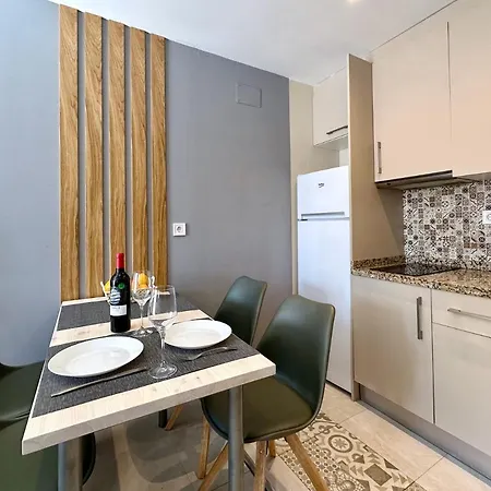 Clubrent - Edf Horizonte, Estudio De Estilo Escandinavo 公寓 *