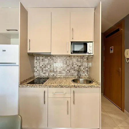 Clubrent - Edf Horizonte, Estudio De Estilo Escandinavo 公寓 卡尔佩